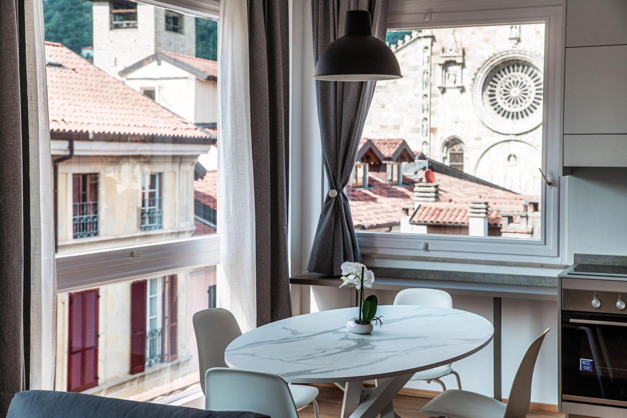 Downtown Como-Luxury Suites المظهر الخارجي الصورة